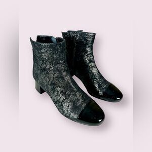 Pas de Rouge 2504 Women’s Black ankle boots Made in Italy. US 7